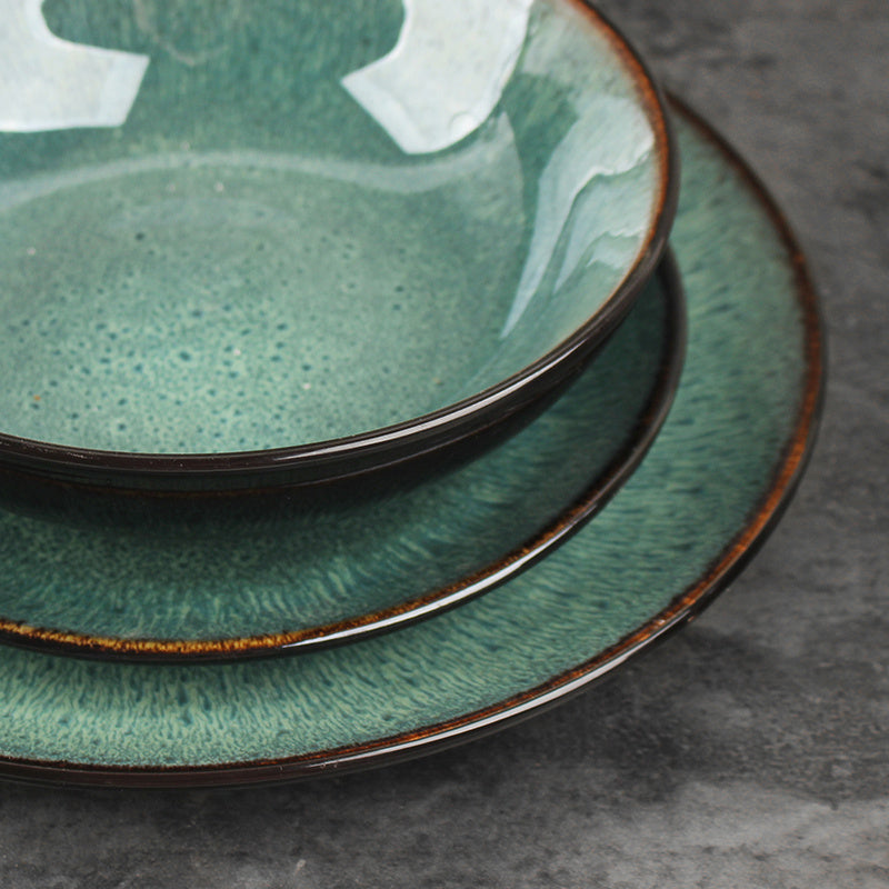 Classic Bowls and Plates Set