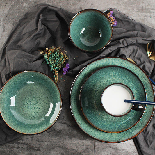 Classic Bowls and Plates Set